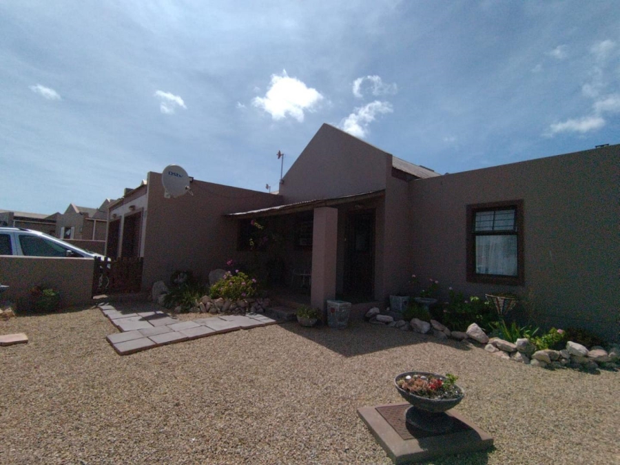 To Let 2 Bedroom Property for Rent in Bluewater Bay Western Cape